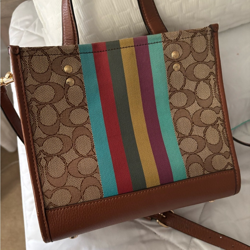Coach crossbody - Picture 7 of 16